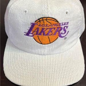Vintage Cordoroy OG Logo LA LAKERS 🔥🔥🔥